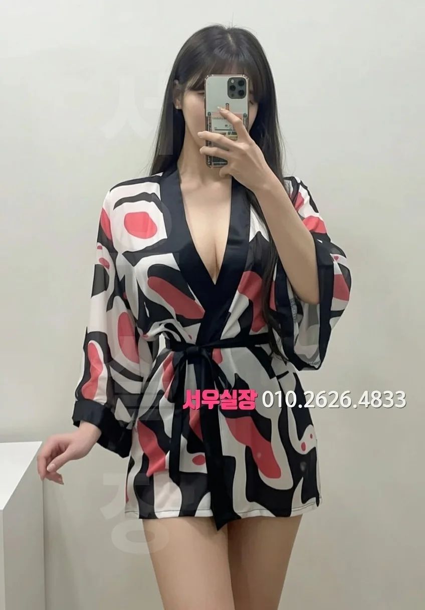 명동 가라오케 프리미엄 라인업 19번 프로필