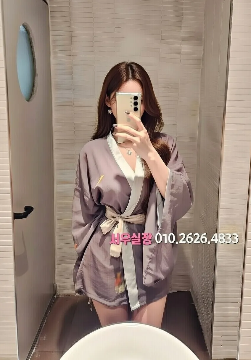 명동 가라오케 프리미엄 라인업 38번 프로필