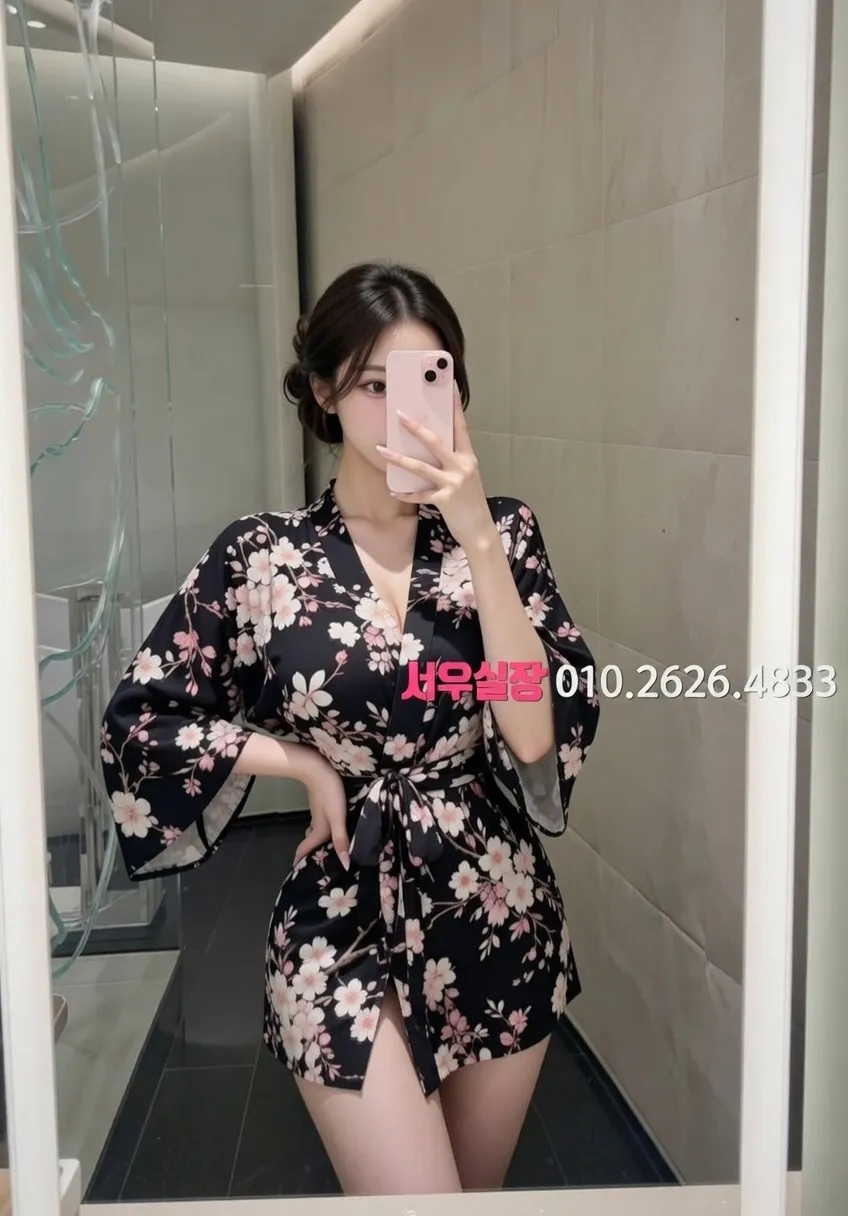 명동 다국적노래방 프리미엄 라인업 37번 프로필